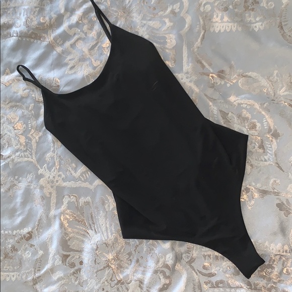 Windsor Tops - NWOT ❤️Windsor bodysuit